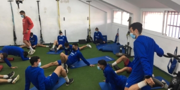 Los jugadores azulinos se ejercitaron estos dos primeros días en el gimnasio y haciendo carrera continua por la calle.
