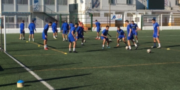 Tras dos días sin pisar el terreno de juego, los jugadores de Manolo Herrero se ejercitaron en el Campo Federativo de La Espiguera.