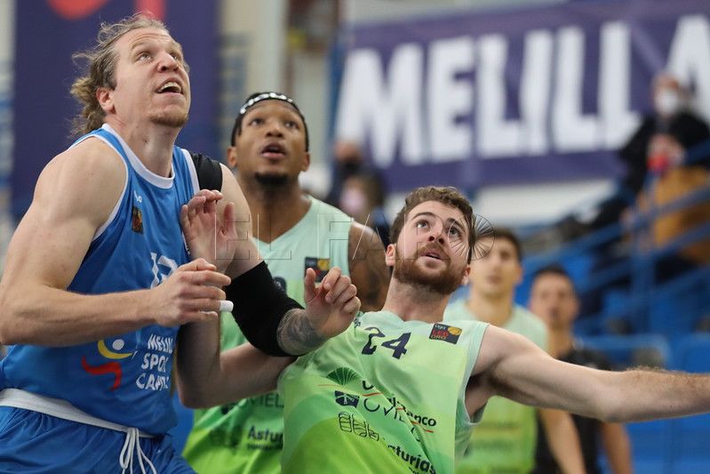 Melilla suma un agónico triunfo ante el Oviedo