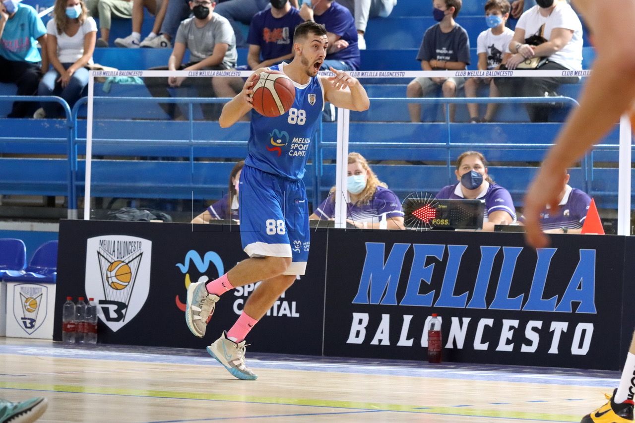 Adrián Chapela, base del Melilla Sport Capital: “El del viernes es un partido trampa”