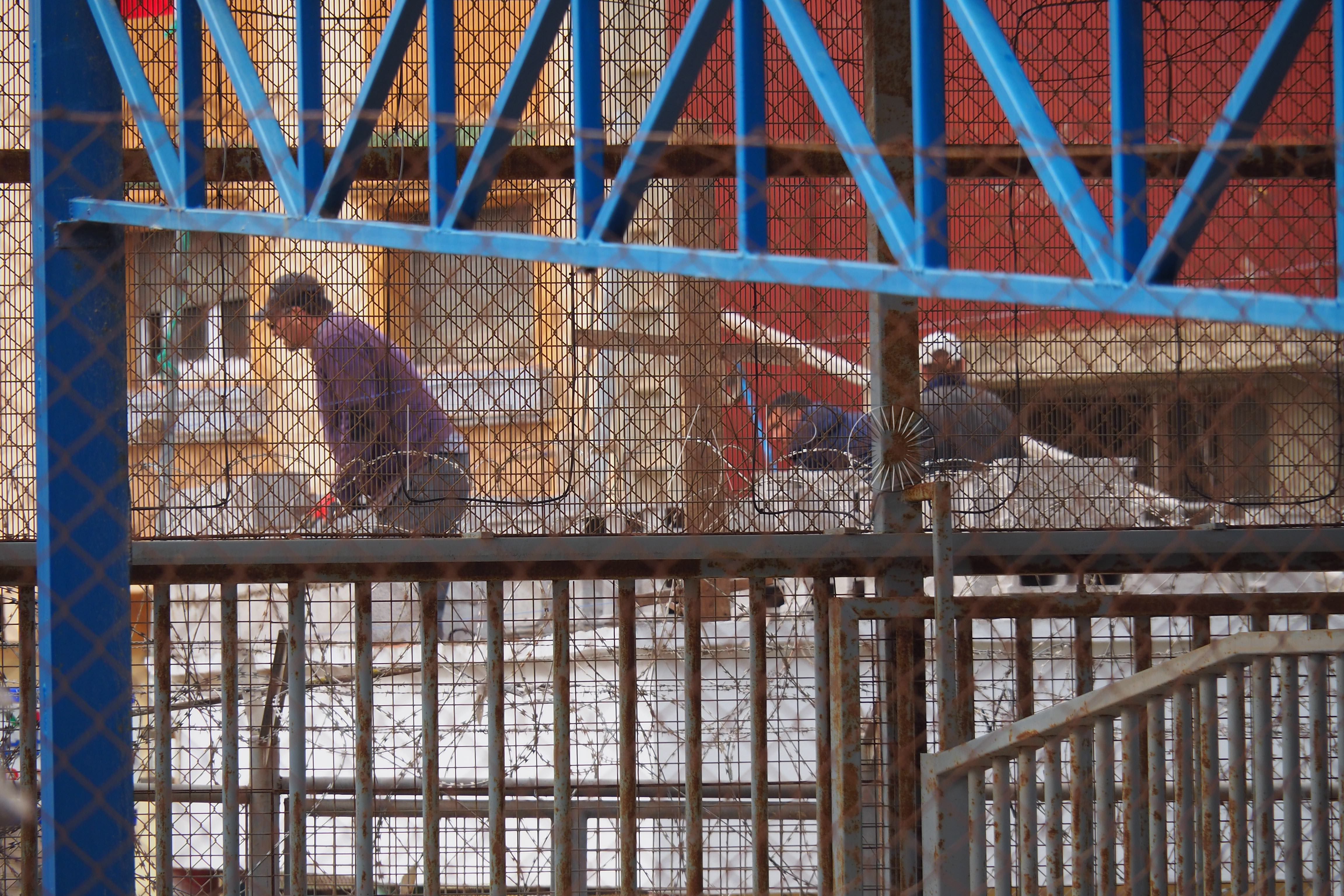 Marruecos eleva el muro del puesto fronterizo de Mariguari en Melilla