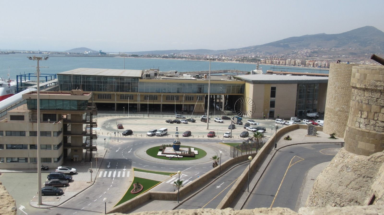 Seguimos avanzando en Melilla... pero para atrás