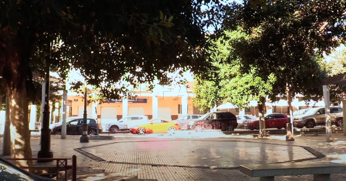 Infraestructuras sustituye el cableado del alumbrado en barrios como La Victoria y Los Pinares