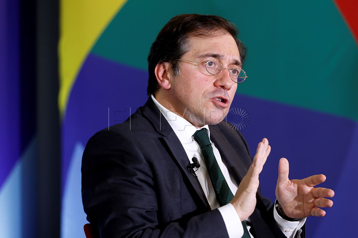 Albares: “Se impidió el salto de la valla de 1.000 personas en Navidad y eso sería muy difícil sin la colaboración de Marruecos”