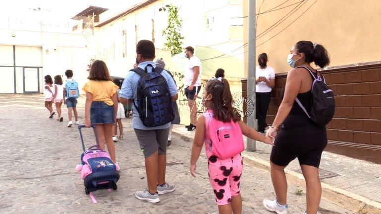 CSIF Educación Melilla reitera su oposición a la vacunación en los colegios