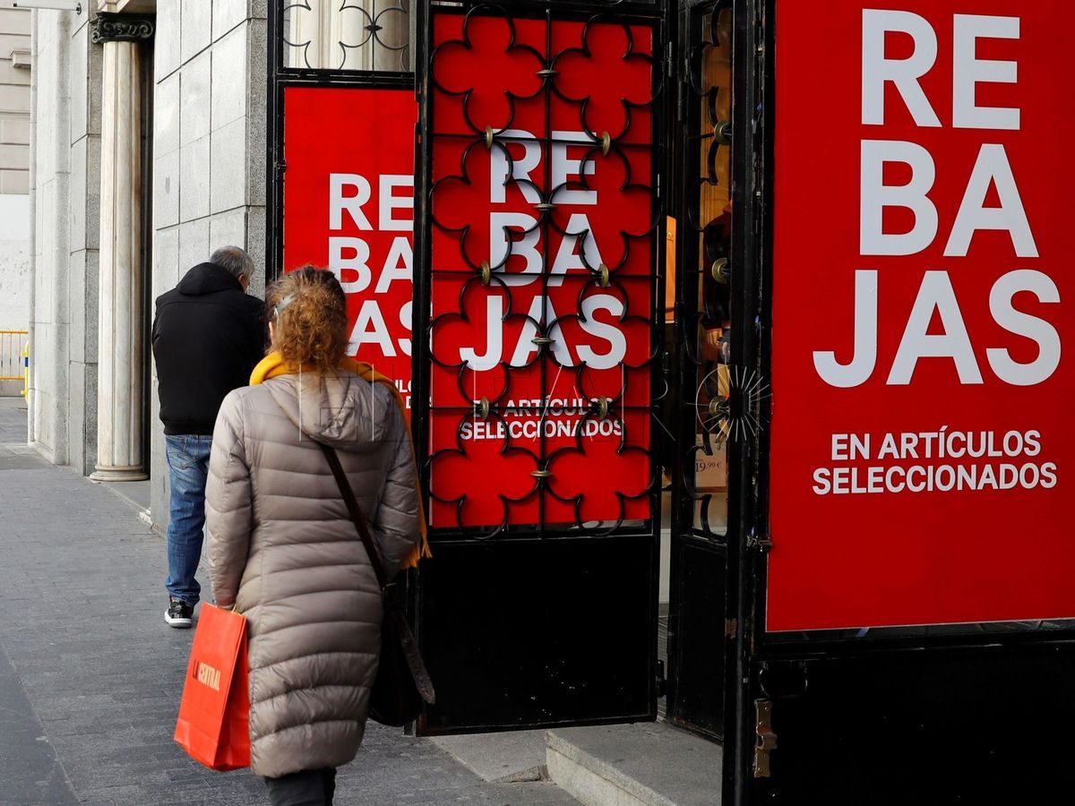 Psicólogos afirman que el periodo de rebajas agudiza la adicción a las compras