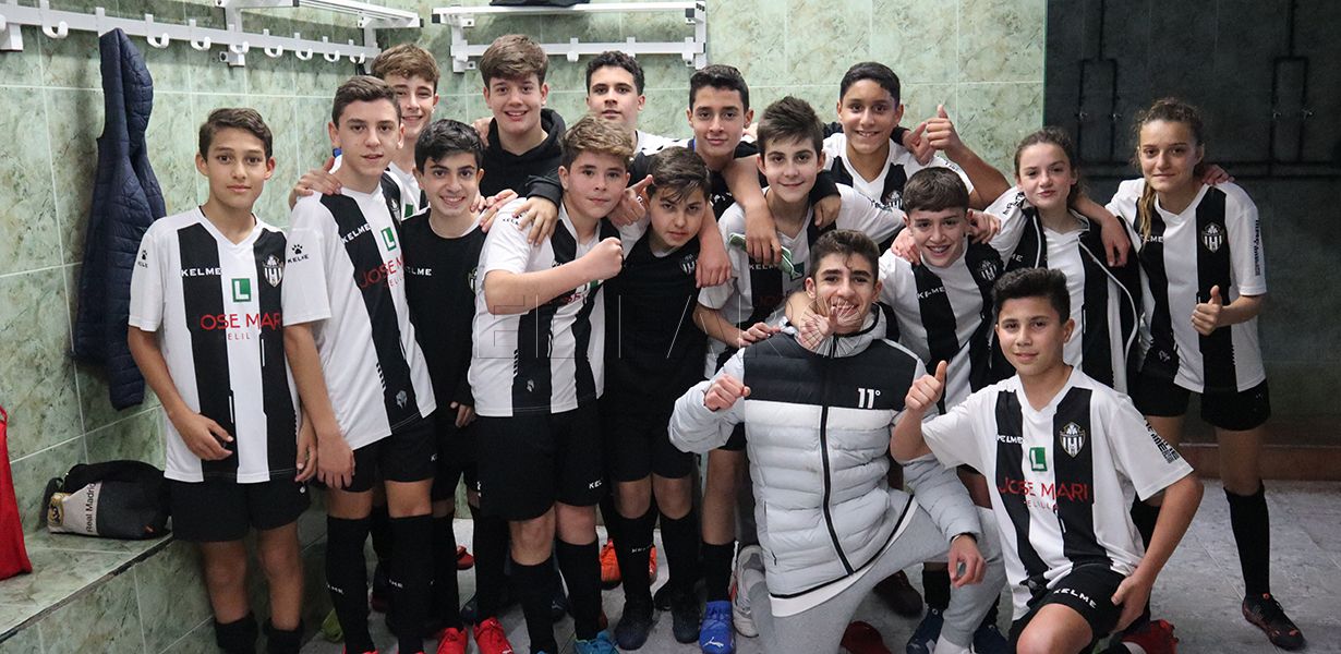 Las Guerreras alevines Martina y María debutan con el infantil