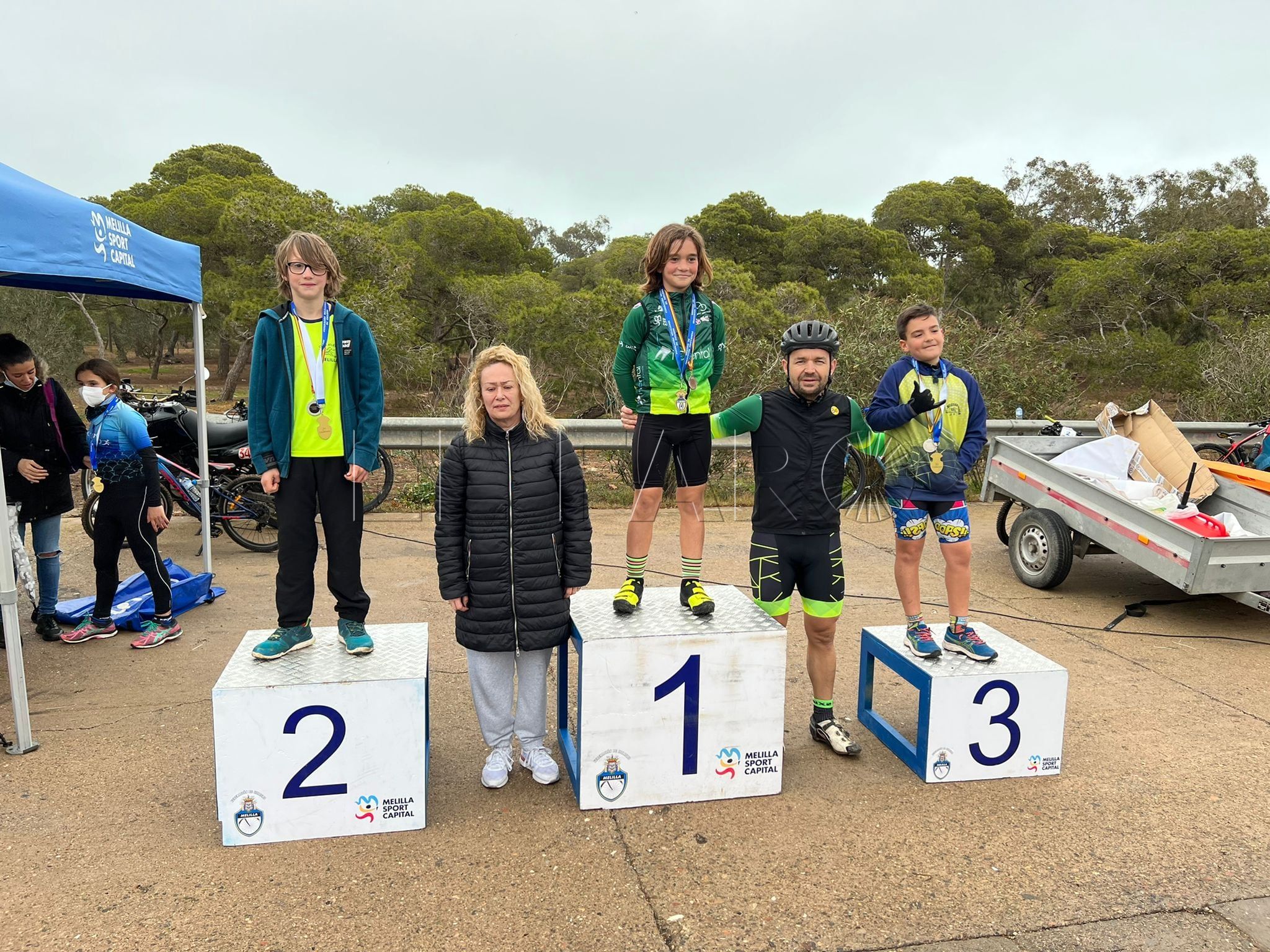 José Cabeza y Lorena Jiménez, ganan en el III Memorial Julio César Flores