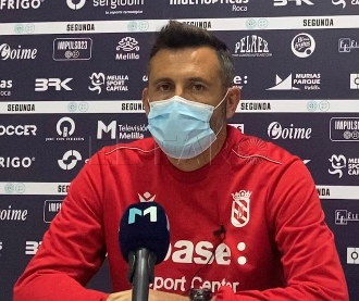 Manolo Herrero, técnico del Melilla: "El Intercity está demostrando mucha solvencia"