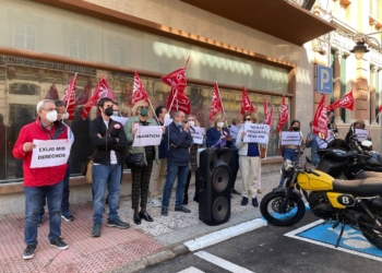 "Estoy contratado como ordenanza, pero Educación no me deja examinarme para el puesto"