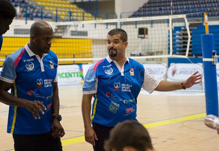 Salim Abdelkader: técnico del Melilla Sport Capital: “Si dominamos a Soria desde el saque, pasamos a semifinales”