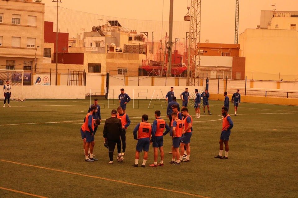 Sergio Parla, jugador de la UD Melilla: “Estamos en un momento en el que el apoyo de la afición es más necesario”