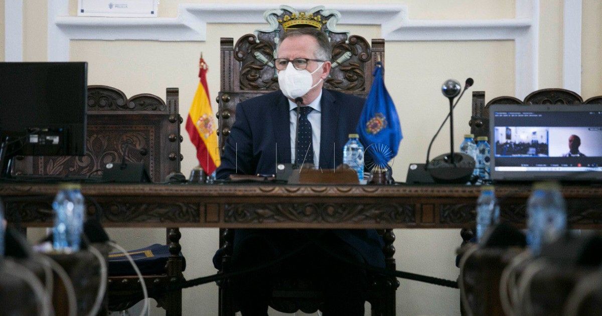 De Castro no cree que hayan espiado su móvil y el de Vivas: “No creo que seamos tan importantes"