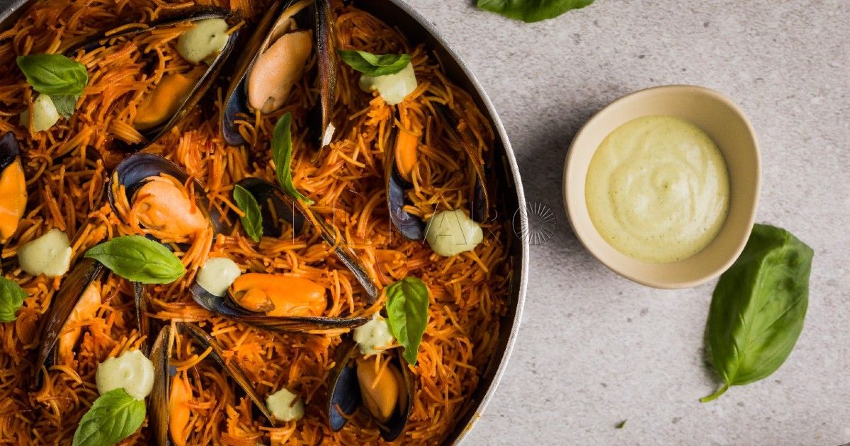 Cocina en Cuaresma: Fideuá con mejillones y alioli de albahaca