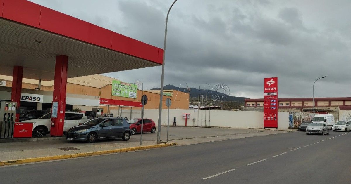 La gasolina en Melilla alcanza los 1,419 euros por litro, antes del descuento de 0,20 euros del Gobierno