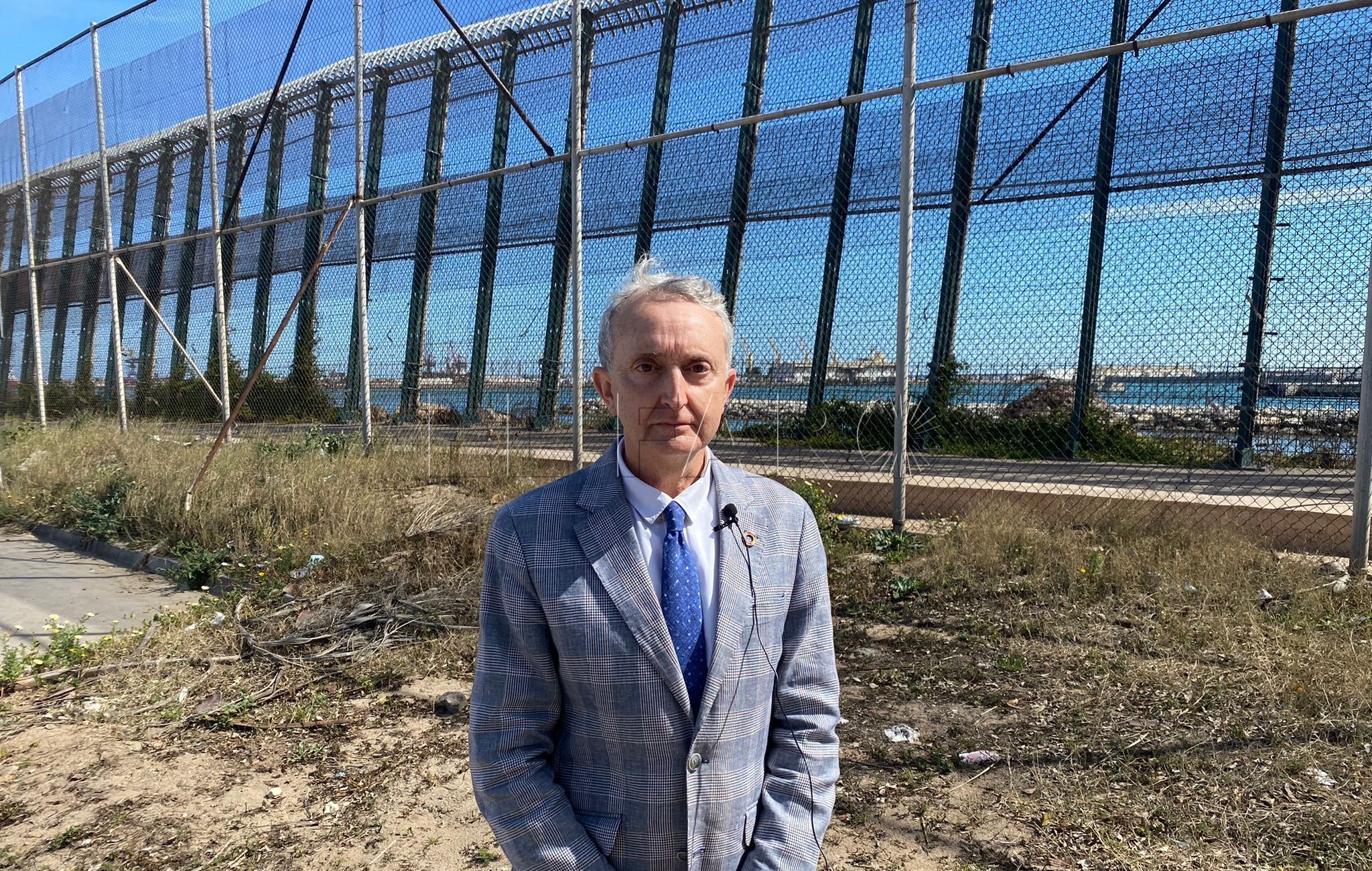 Tasende cree que es un "escándalo" que los guardias civiles hagan un trabajo peligroso sin recursos