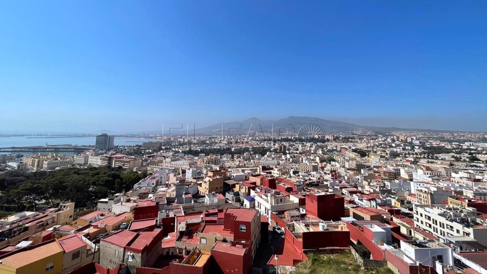 UGT ve “esperanzador” la bajada del paro, pero advierte de que “sigue habiendo desigualdad”