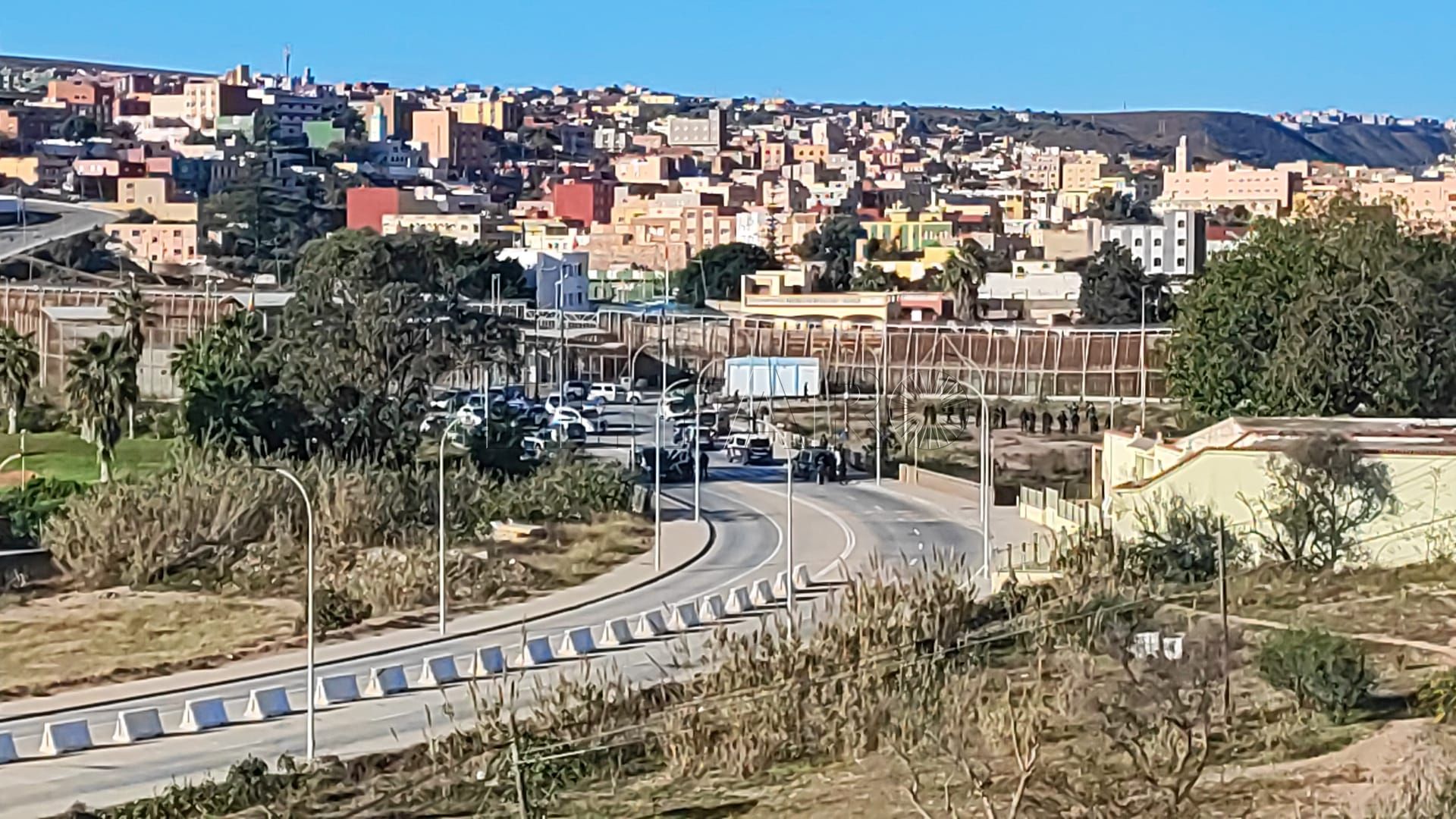 Otro intento de salto por Farhana: más presión migratoria sobre Melilla