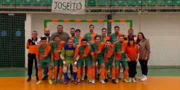 El CD Gádor, con el técnico melillense Raúl Cuenca al frente del banquillo, ha completado una gran temporada.