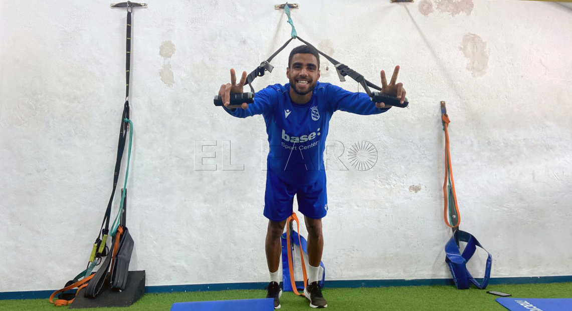 Fran Núñez, jugador de la UD Melilla: "Sumamos un punto de oro"