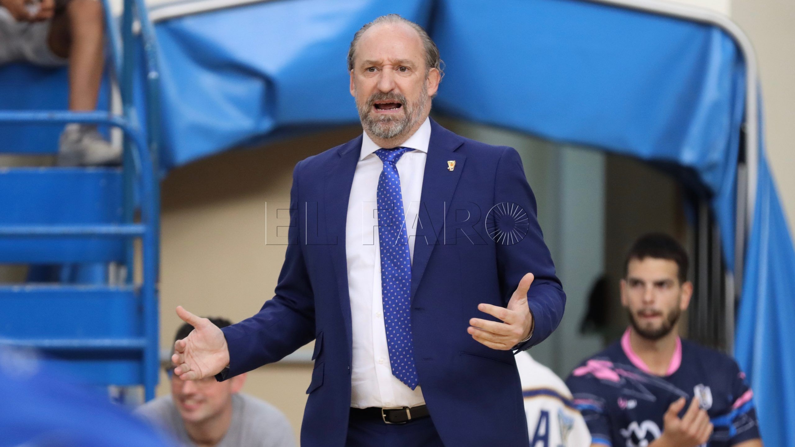 Monclova: “O salimos al cien por cien ante Huesca o nos costará un disgusto”