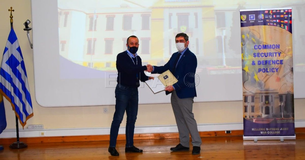 Subinspector de la Policía Nacional en Melilla pasa un curso europeo de adiestramiento militar