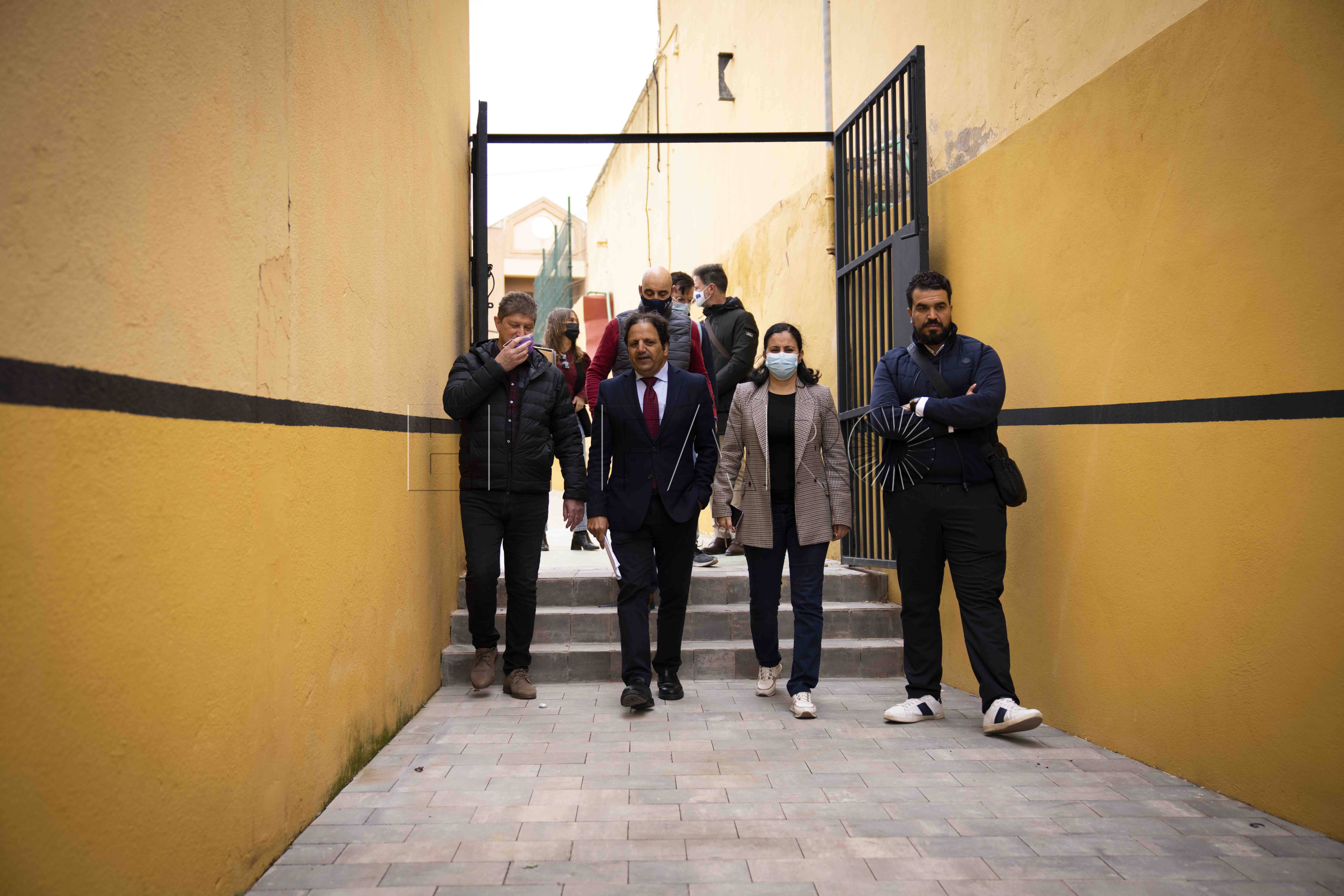 Terminadas las obras de los accesos al colegio León Solá