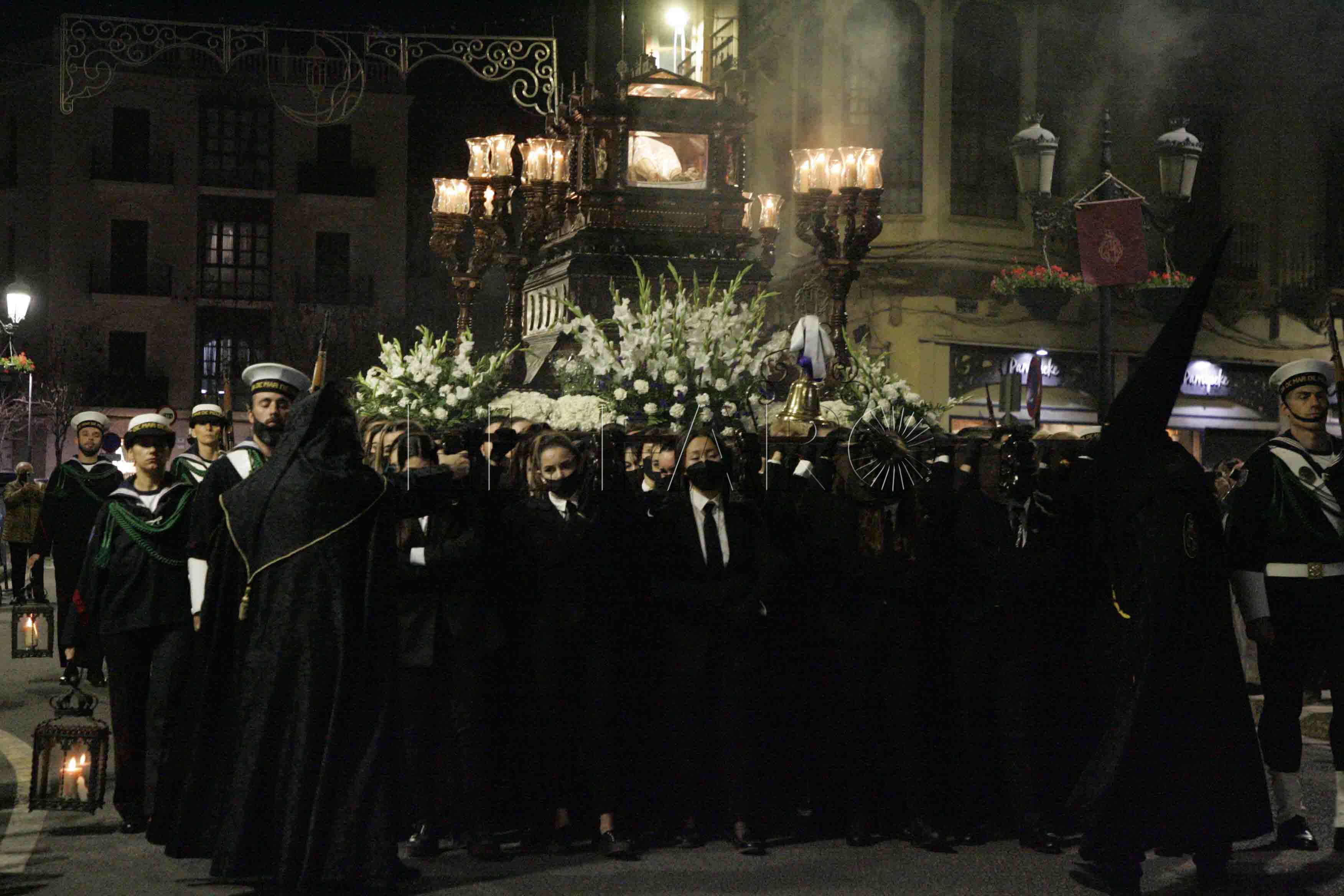 El Santo Entierro cumplió de nuevo con la tradición