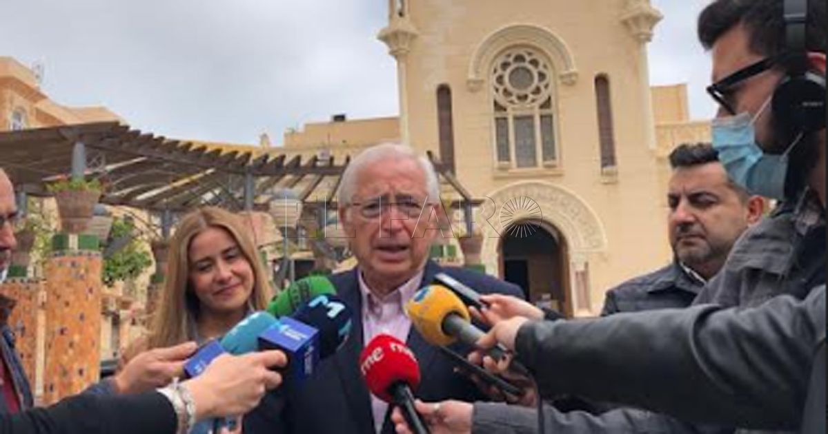 Juan José Imbroda pide el apoyo de los melillenses a la Semana Santa