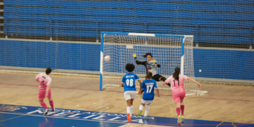 El encuentro de la primera vuelta disputado en el pabellón Javier Imbroda Ortiz finalizó con victoria de la escuadra murciana por 3-4.