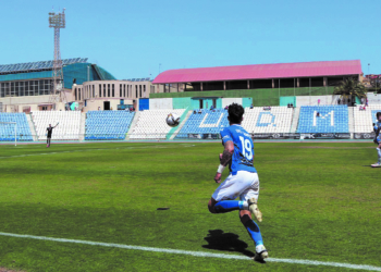 Rubén del Campo en acción, durante el encuentro disputado el pasado domingo frente al C.S. Puertollano.