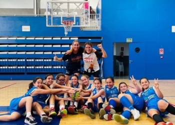 El conjunto Mini Femenino del Enrique Soler, campeón de liga