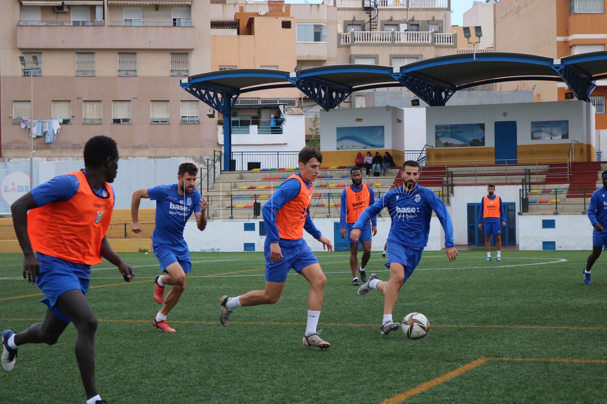 La UD Melilla vuelve al trabajo tras el descanso