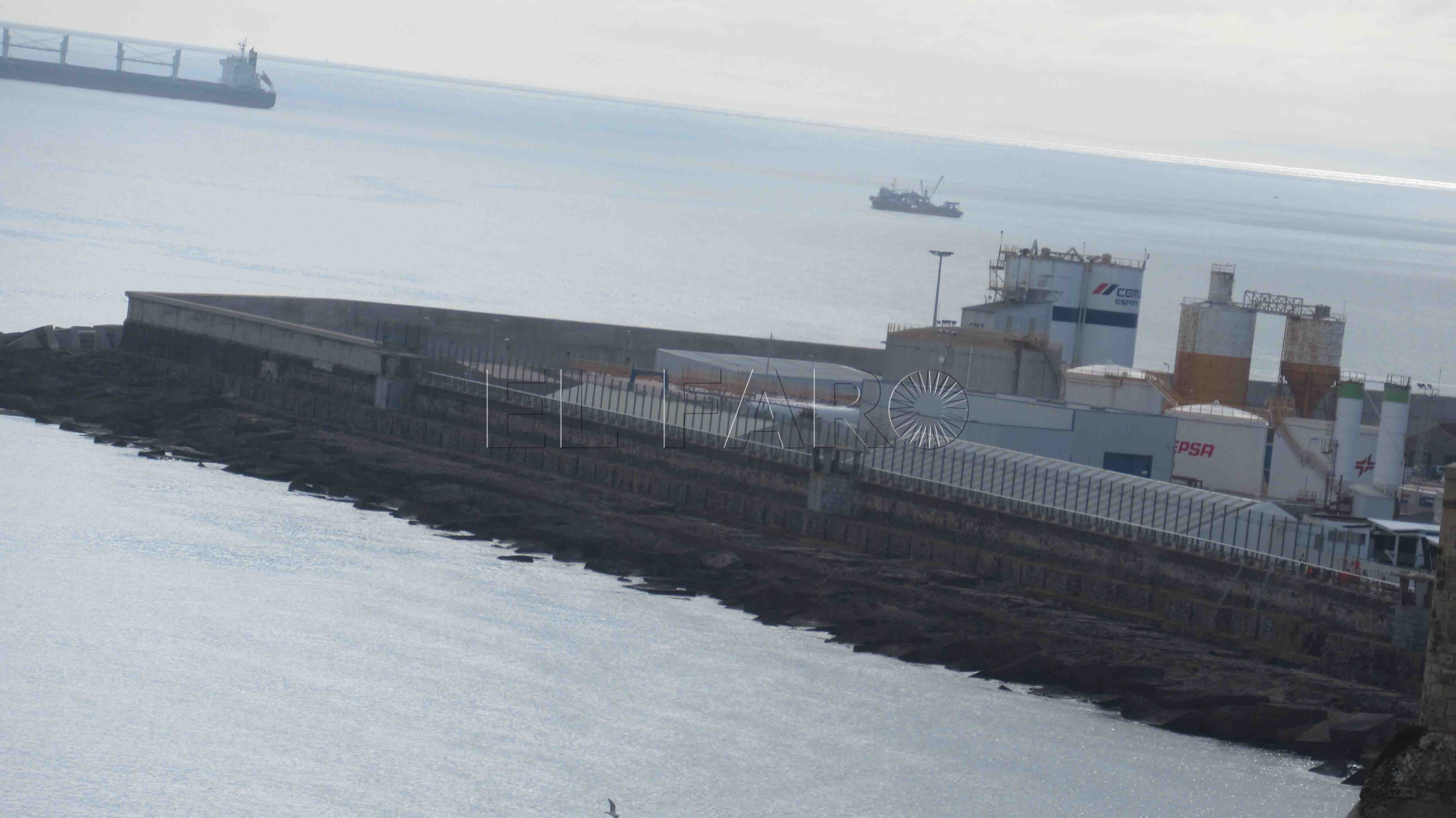 Aparece un cuerpo flotando