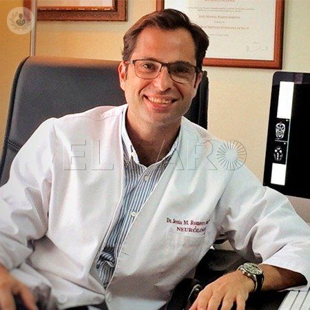 Romero Imbroda: “Hay nuevos fármacos que consiguen frenar el curso de la esclerosis múltiple y previenen a los pacientes de tener recaídas”