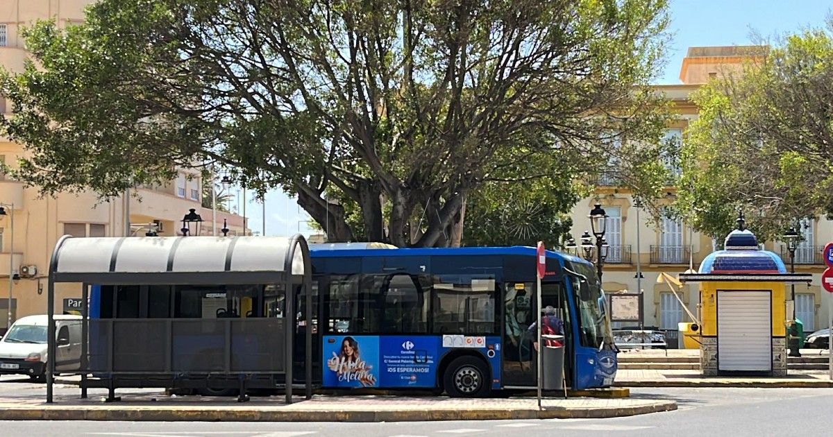 UGT arremete contra Hassan Mohatar, ahora por las marquesinas