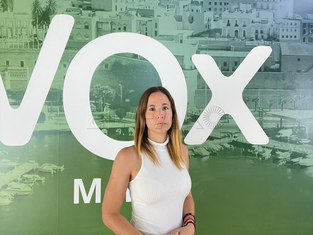 Vox critica la política turística del Gobierno