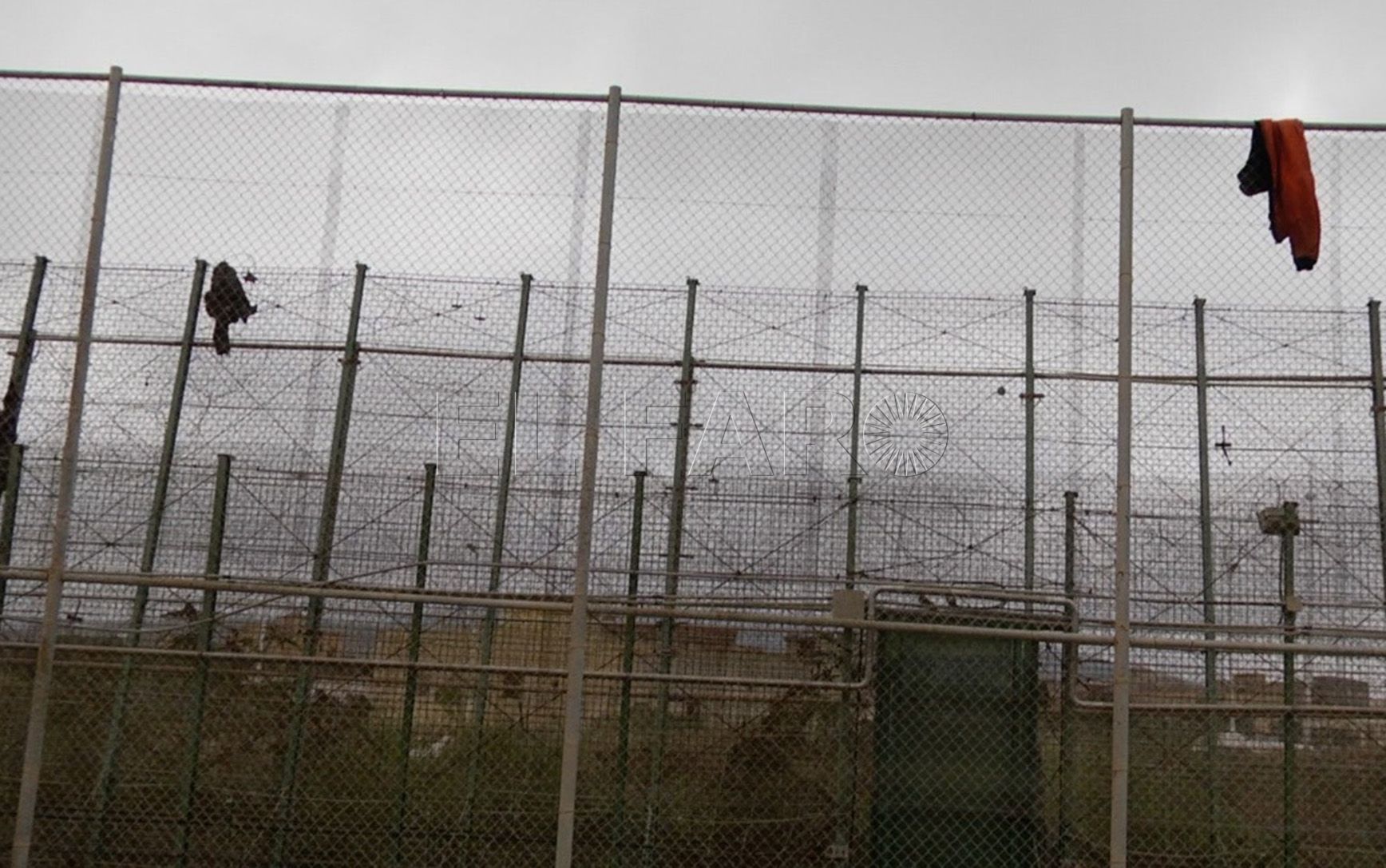 Un policía marroquí en la UCI de Nador tras una batalla campal con subsaharianos