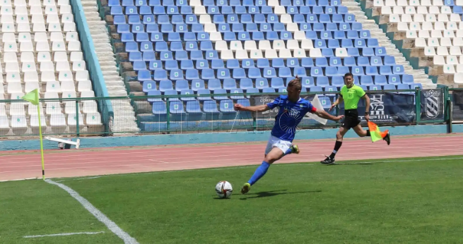 Pepe Romero, un año más como capitán de la UD Melilla