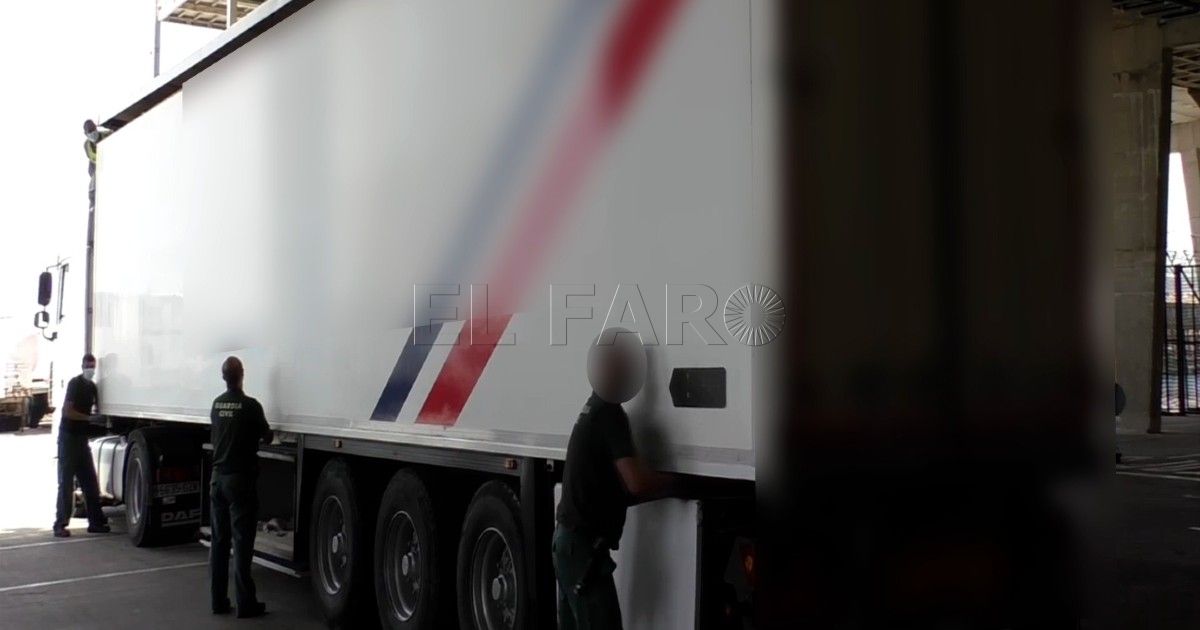Golpe al tráfico de drogas en dobles fondos desde Melilla a Sevilla y Zaragoza