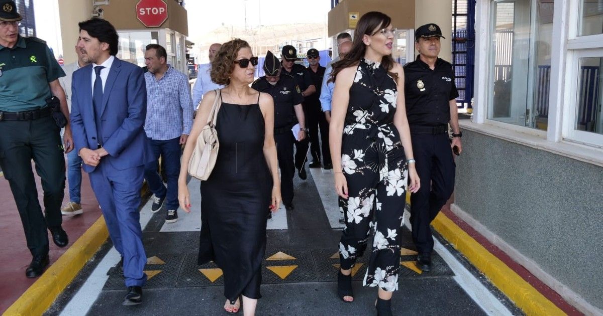 Sabrina Moh y Gloria Rojas visitan la frontera del Tarajal, de Ceuta
