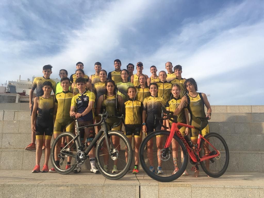 Las chicas del Club Atlético Melilla se meten en el ascenso