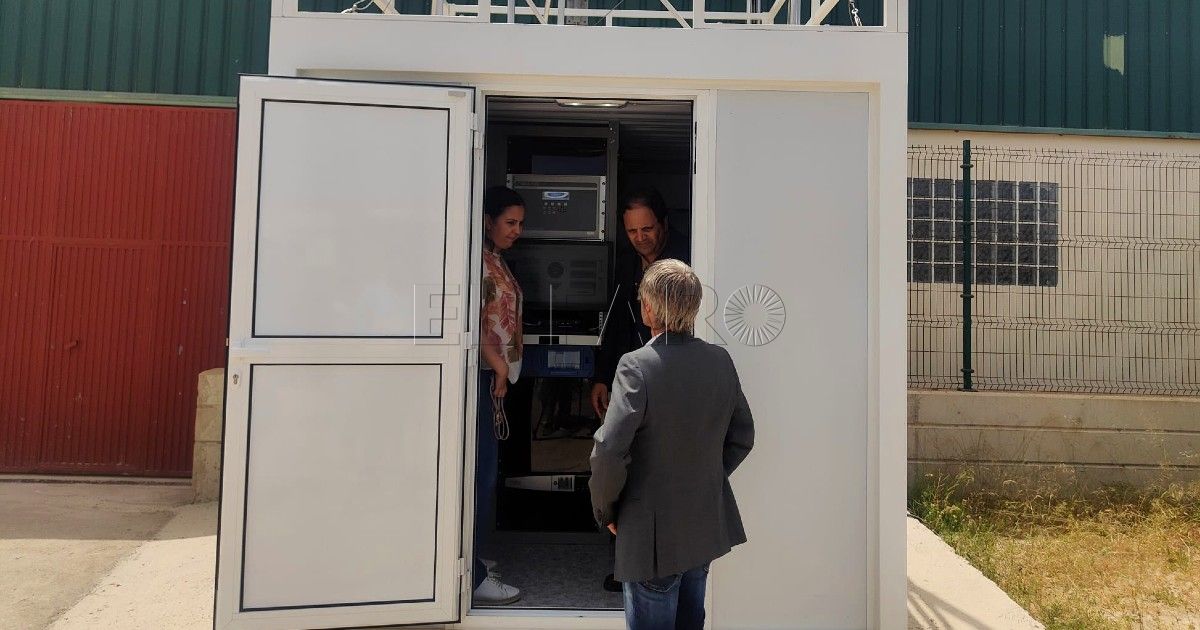 Inauguran dos de las tres estaciones fijas de medición que conforman la red de calidad del aire en Melilla