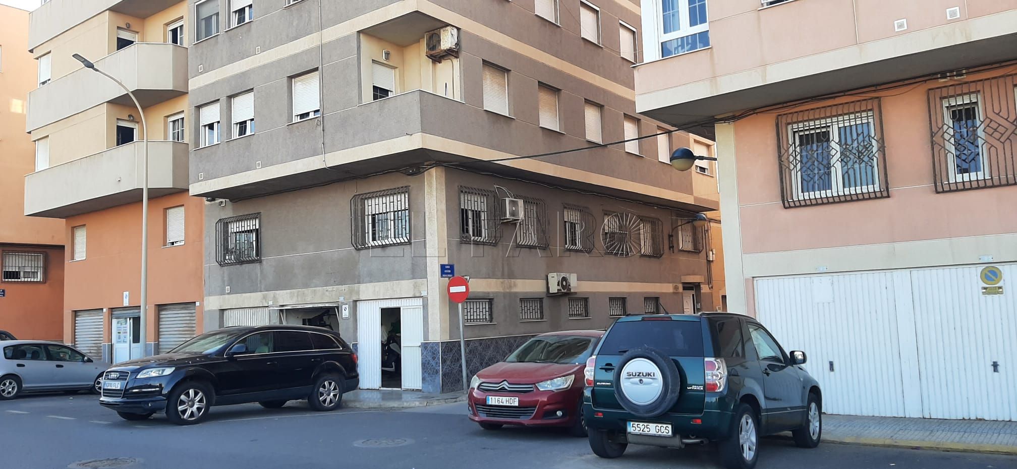 Vecinos del presunto proxeneta detenido, "hartos y con miedo"