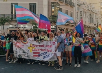 Melilla se tiñe de arcoíris por el Orgullo