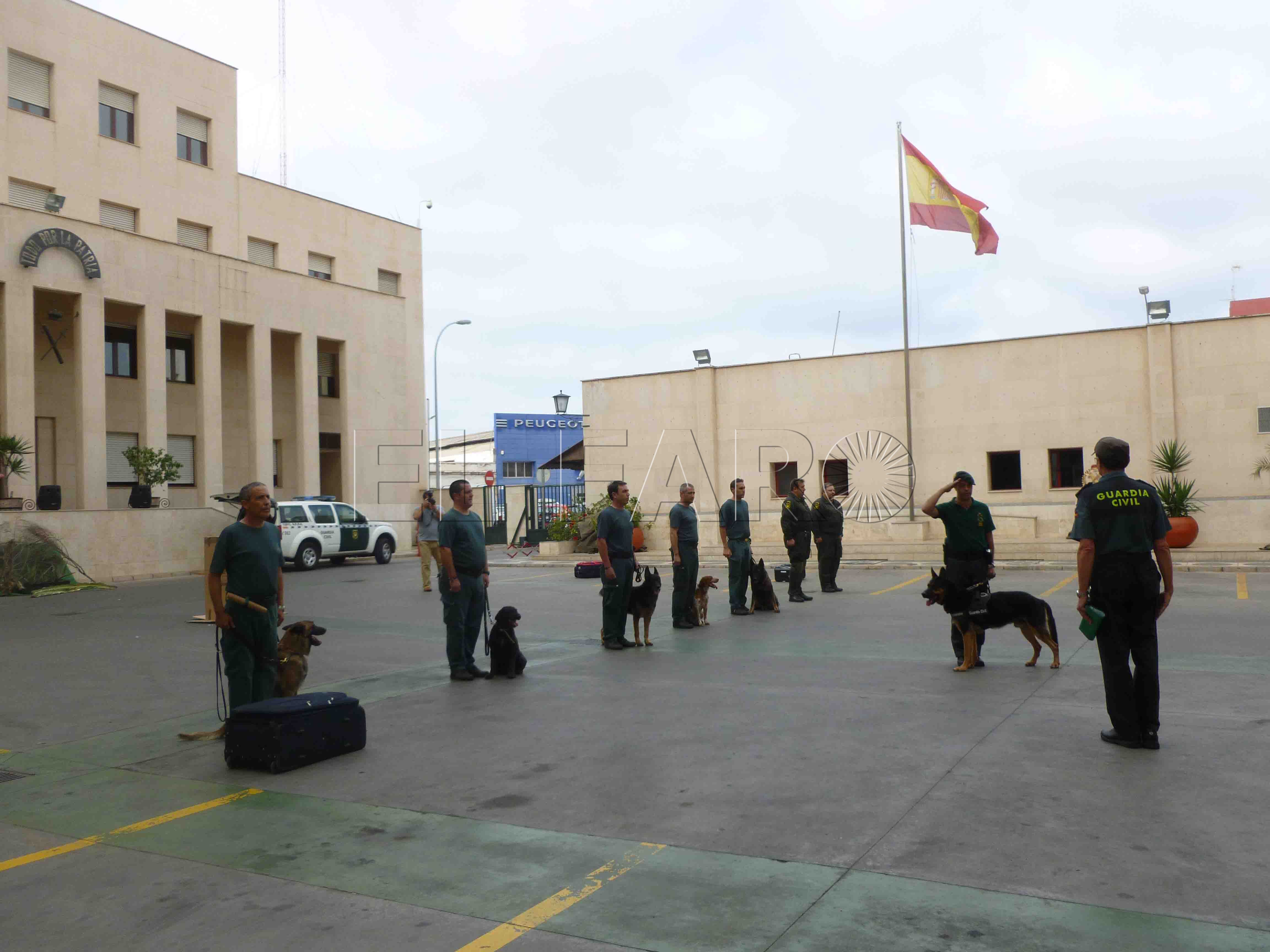 El Defensor de Pueblo se interesa por las comisiones de servicio de la Guardia Civil