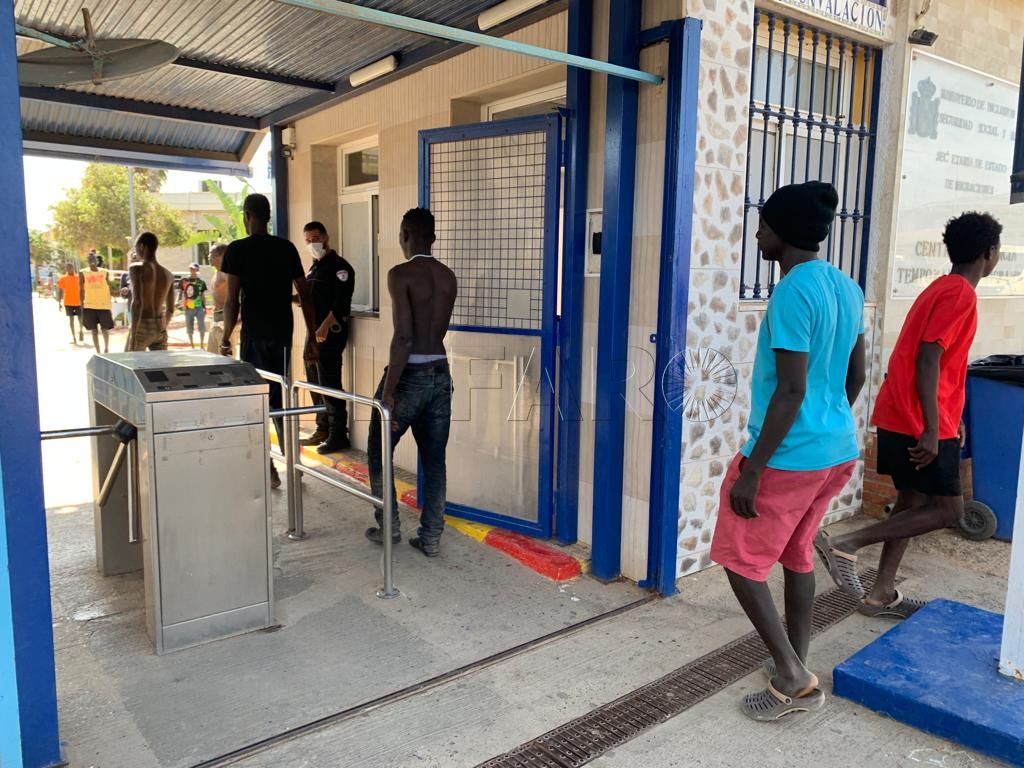 Ocho claves e incógnitas para entender la tragedia de la valla de Melilla un mes después