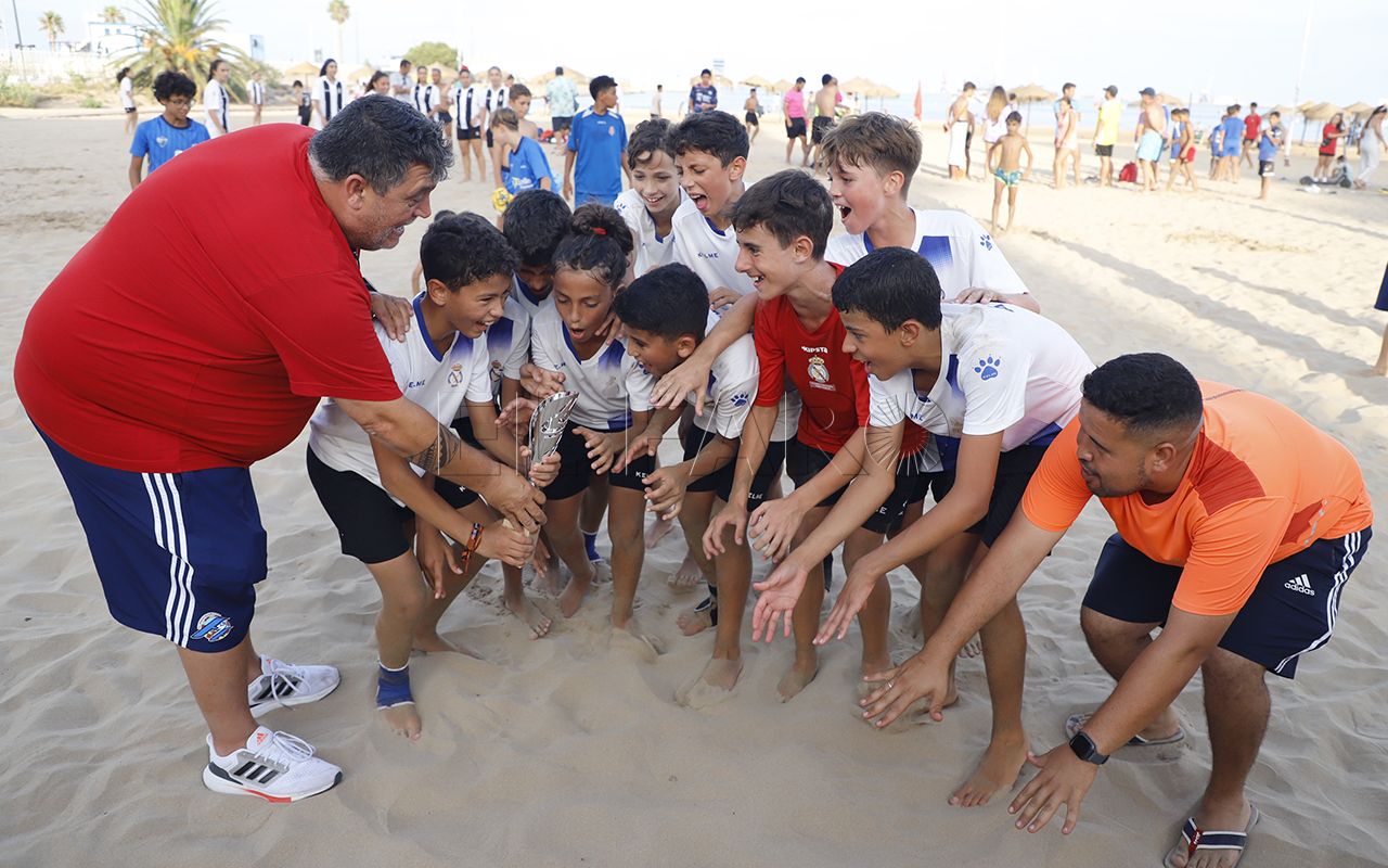La final Sub 19 femenina pone el punto y final a los autonómicos de fútbol playa