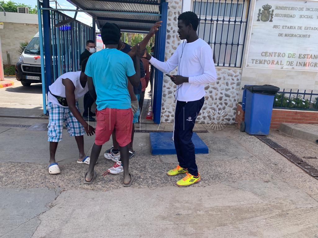 Detenidos 25 inmigrantes en Tánger con ganchos metálicos