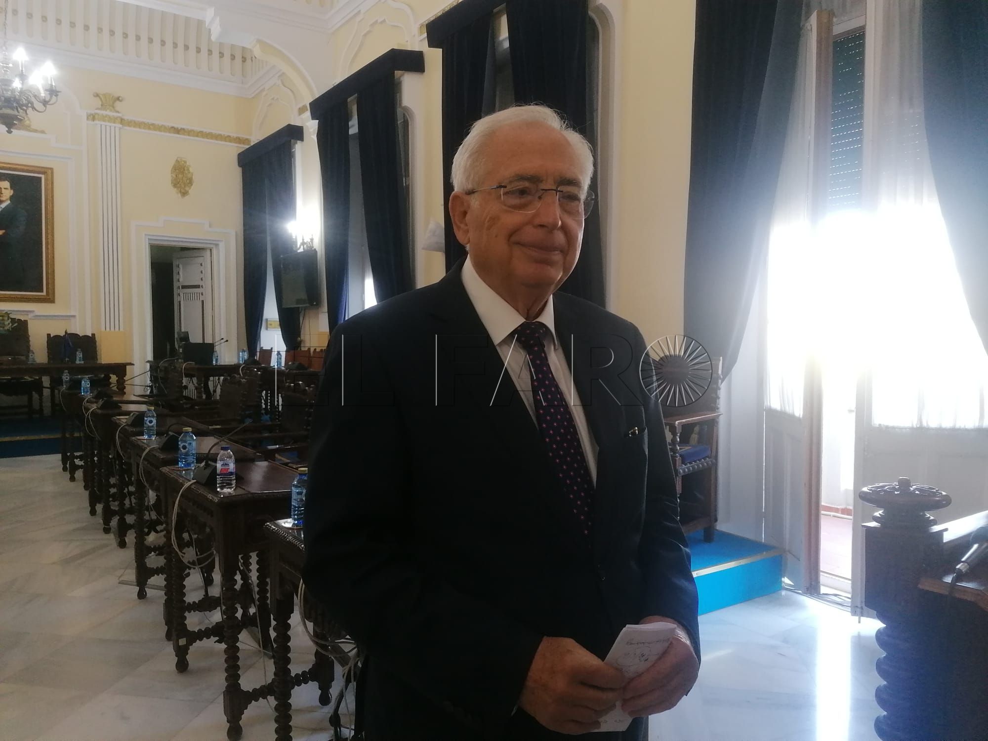 Imbroda se alegra por la Medalla de Oro de su hermano